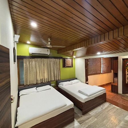Om Sai Villa Guesthouse Kolkata Luaran gambar