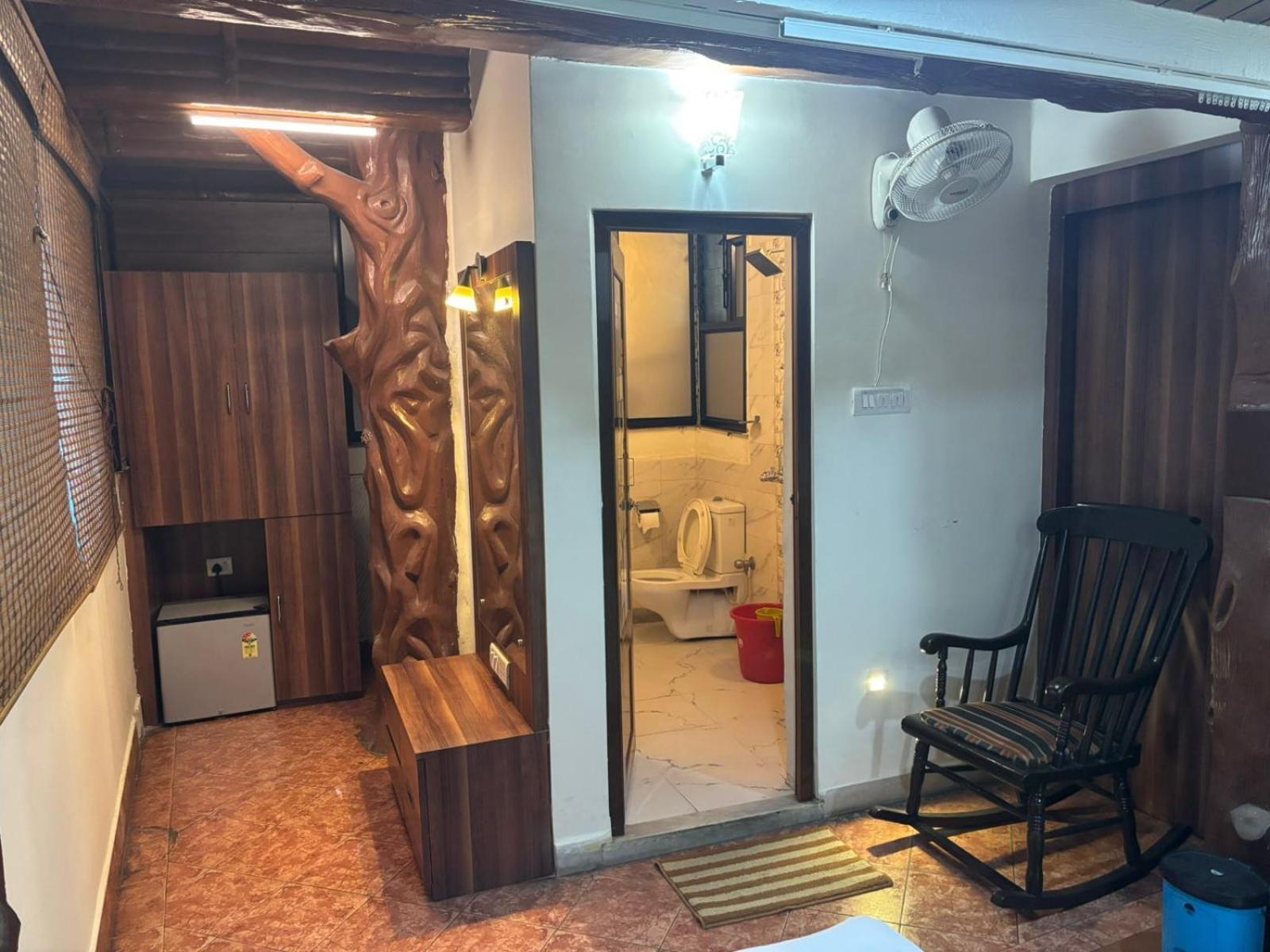 Om Sai Villa Guesthouse Kolkata Luaran gambar